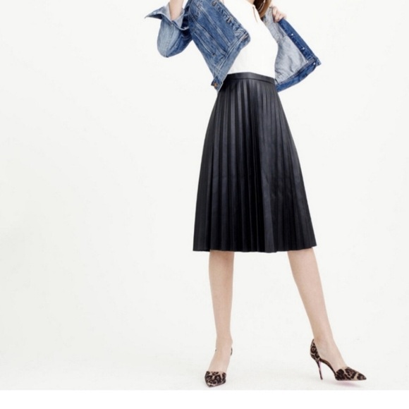 J. Crew Dresses & Skirts - J crew pleated skirt